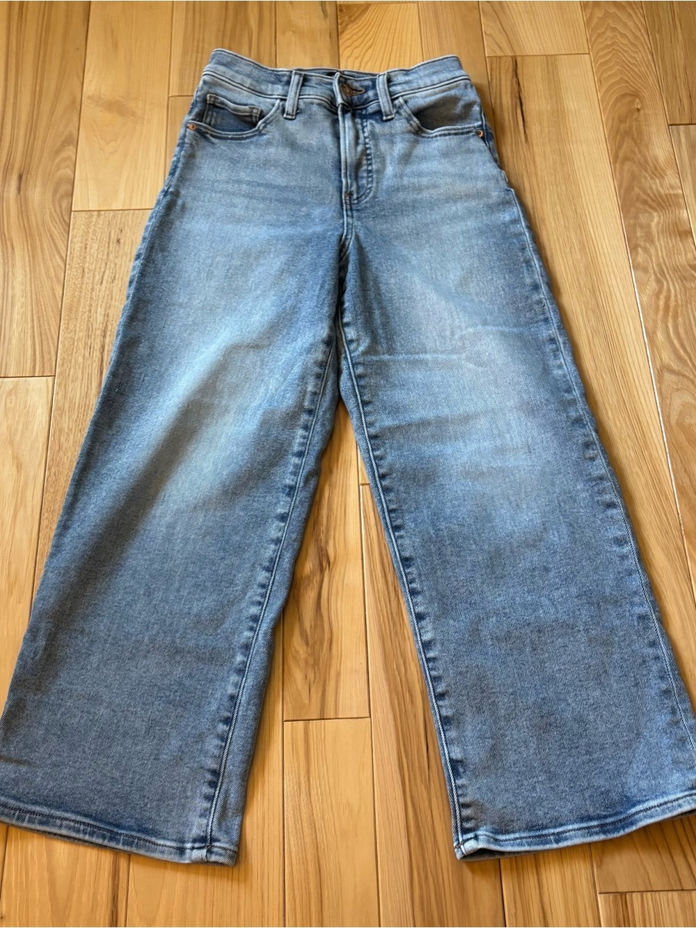 Express Cropped Wide Leg High Rise Hyper Stretch Jeans Size 0R